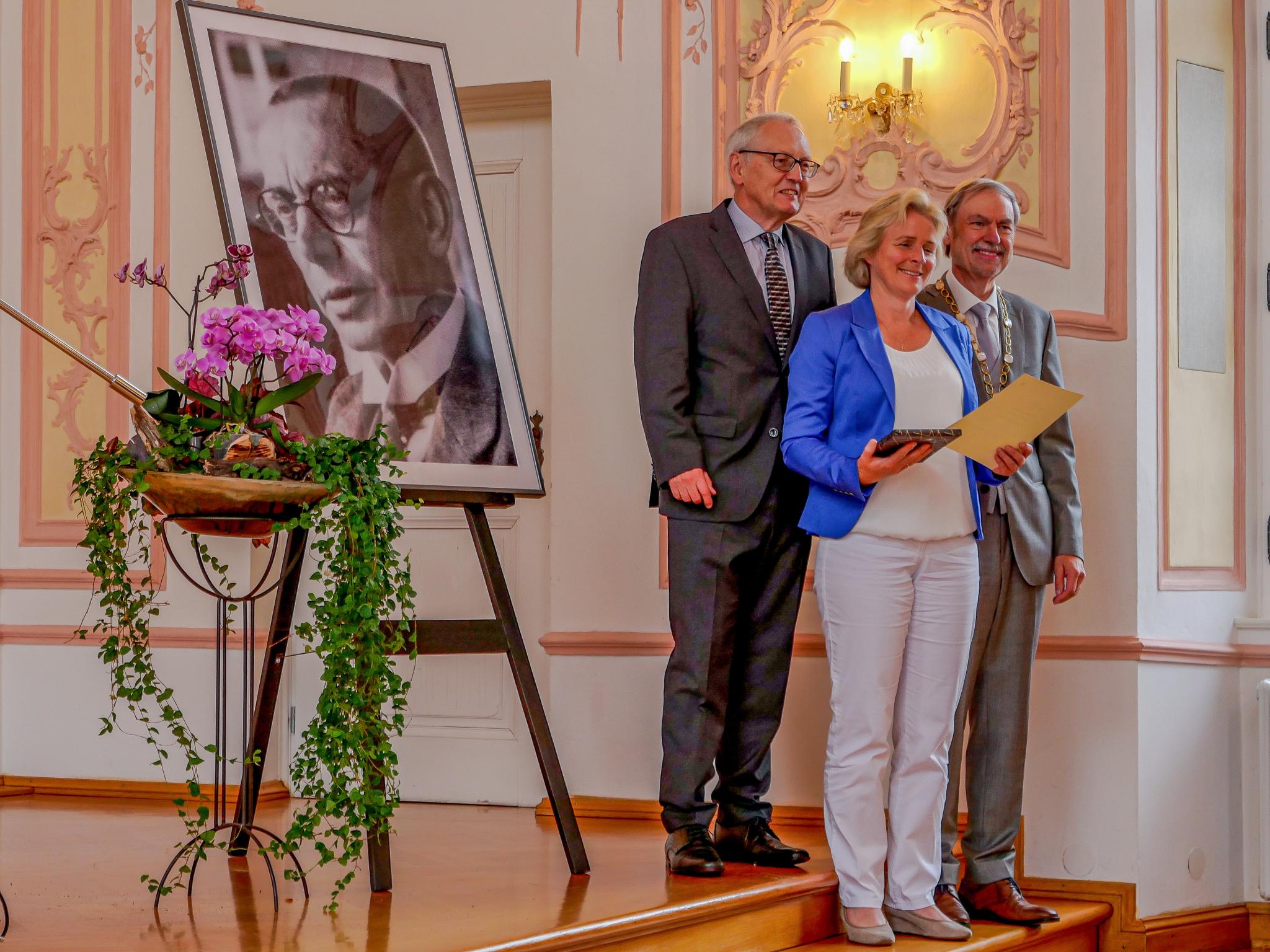 Dr. Hermann Josef Groß, Schwester Dr. Melanie Wolfers SDS und Prof. Dr. Walter Andreas Euler (Foto: Wolfgang Raab)